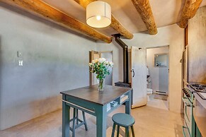 Beautiful Historic Adobe Home ~ 3 Mi to Taos Plaza