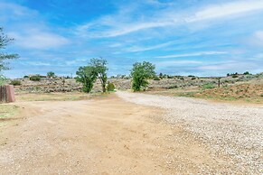 Beautiful Historic Adobe Home ~ 3 Mi to Taos Plaza