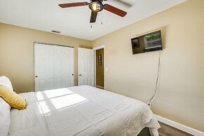 North Lauderdale Vacation Rental: 8 Mi to Beach!