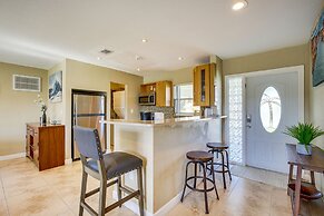 North Lauderdale Vacation Rental: 8 Mi to Beach!