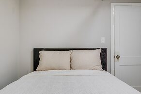 Washington, DC, Area Apartment < 2 Mi to Subway!