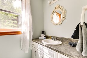 Vermont Vacation Rental ~ 11 Mi to Lake Willoughby