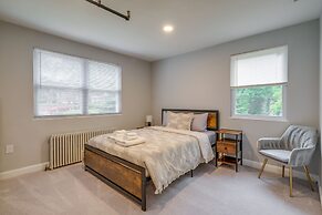 Washington, DC, Area Apartment 8 Mi to Downtown!
