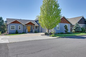 Canal-front Bend Vacation Rental w/ Hot Tub!