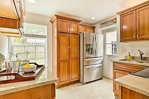 St Augustine Apt w/ Hot Tub Access ~ 1 Mi to Beach