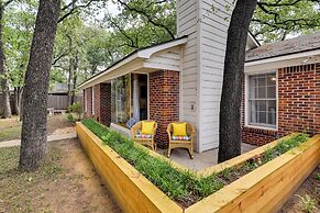 ~ 4 Mi to Fort Worth Stockyards: River Oaks Home!