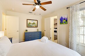 ~ 4 Mi to Fort Worth Stockyards: River Oaks Home!