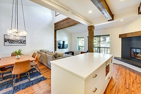 Walk to Main St & Lifts: Ketchum Townhouse!