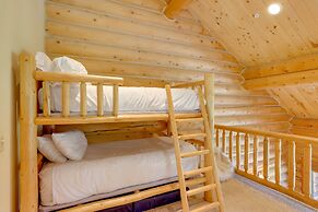 Ski-in/ski-out Mountain Village Condo w/ Hot Tub!