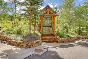 Ski-in/ski-out Mountain Village Condo w/ Hot Tub!