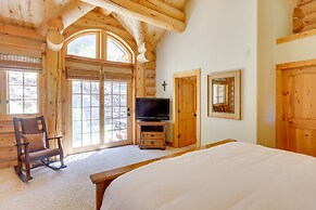 Ski-in/ski-out Mountain Village Condo w/ Hot Tub!