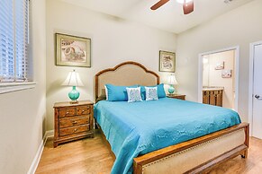 Miramar Beach Condo w/ Pool - Walk to Beach!