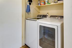 Charming Fort Worth Home - 12 Mi to Downtown!