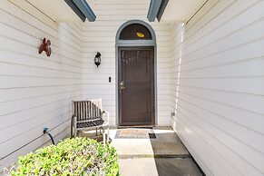 Charming Fort Worth Home - 12 Mi to Downtown!