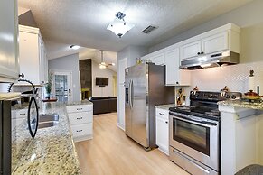 Charming Fort Worth Home - 12 Mi to Downtown!