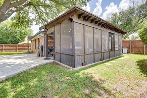 Charming Fort Worth Home - 12 Mi to Downtown!