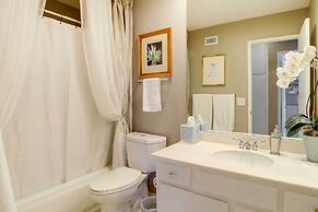 2 Mi to Indian Wells: Palm Desert Home w/ Fire Pit