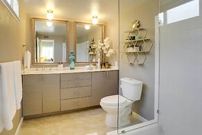 2 Mi to Indian Wells: Palm Desert Home w/ Fire Pit