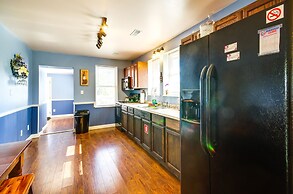 Downtown Hermann Vacation Home Near Wineries!