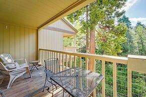 Convenient Kings Beach Condo: 1 Mi to Lake Tahoe!