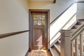 Inviting St Louis Apartment - Great Location!