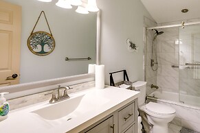 6 Mi to Downtown: Flagstaff Townhome w/ Deck