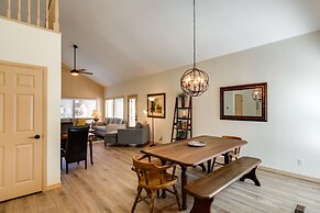 6 Mi to Downtown: Flagstaff Townhome w/ Deck