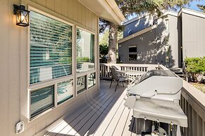 6 Mi to Downtown: Flagstaff Townhome w/ Deck