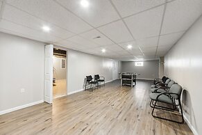 Inviting St Louis Home w/ Deck Near Forest Park!