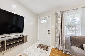 Inviting St Louis Home w/ Deck Near Forest Park!
