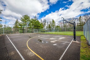 Pocono Mountain Home w/ Private Lake Access