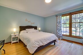 Pocono Mountain Home w/ Private Lake Access