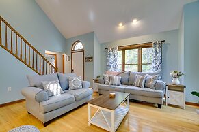 Pocono Mountain Home w/ Private Lake Access