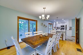 Pocono Mountain Home w/ Private Lake Access