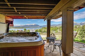 Hot Tub & Views: Summit County Ski Getaway!