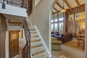 Hot Tub & Views: Summit County Ski Getaway!