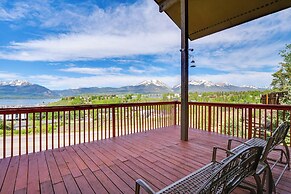 Hot Tub & Views: Summit County Ski Getaway!