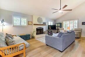 Walk to North Myrtle Beach: Family-friendly Home!