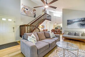 Walk to North Myrtle Beach: Family-friendly Home!