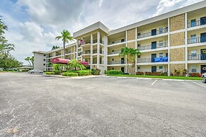 Sunny Sarasota Oasis w/ Private Screened Lanai