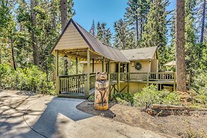 3 Mi to Shaver Lake: Cozy 'bears Hideaway' Cabin!
