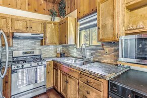 3 Mi to Shaver Lake: Cozy 'bears Hideaway' Cabin!