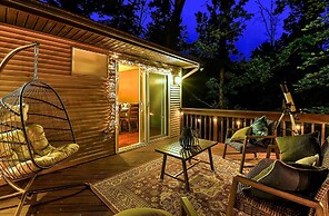 Outdoor Entertainment Space: Family Poconos Home