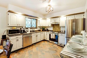 Outdoor Entertainment Space: Family Poconos Home