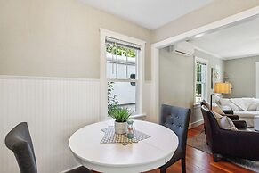 Charming Eugene Retreat: Private Hot Tub & Yard!