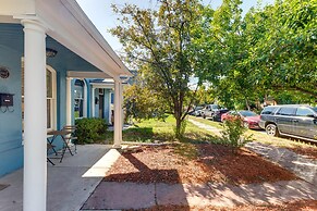 3 Mi to Coors Field: Convenient Townhome w/ Deck