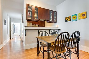 3 Mi to Coors Field: Convenient Townhome w/ Deck