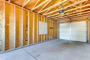 3 Mi to Coors Field: Convenient Townhome w/ Deck