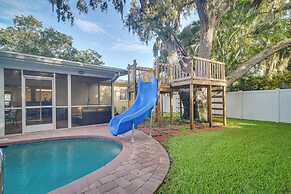 Largo Retreat w/ Private Pool, Slide & Treehouse!