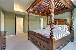 9 Mi to Airport: Commerce City Townhome w/ Deck